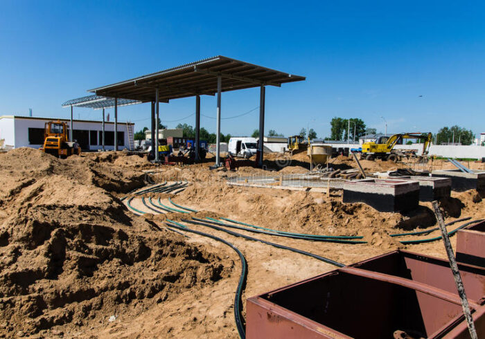 construction-petrol-stations-build-51746638